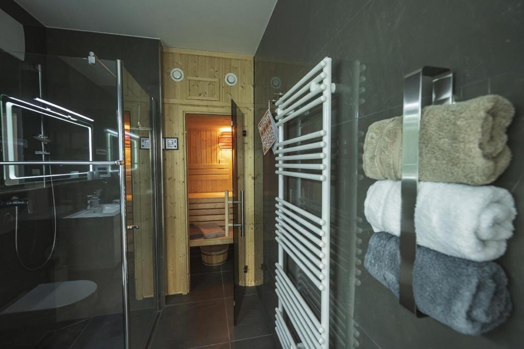 Ferienwohnung Tor Zum Meer - Neubau Mit Sauna, Fahrstuhl Und Tiefgarage Ostseebad Kühlungsborn エクステリア 写真